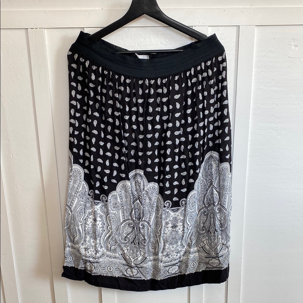 Vintage Greenwich Square Paisley Print Black & White Midi Skirt W/ Pleats Sz 7/8